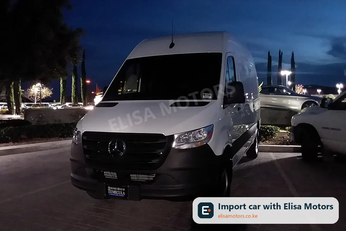 Mercedes-Benz Sprinter 519 CDI 16-Seat Bus price in Kenya | Elisa Motors Mercedes-Benz Sprinter 519 CDI 16-Seat Bus van for sale in Kenya, import from UK