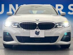 
										BMW 3 Series 2019 full									