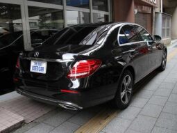
										Mercedes-Benz E-Class 2019 E200 AVG full									