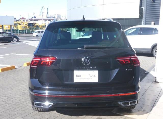 
								VOLKSWAGEN TIGUAN TSI 4MOTION R LINE 2024 full									